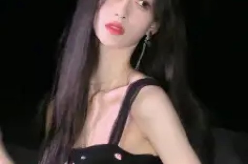 内娱女演员深夜醉酒打车卸下明星包袱全程真实到离谱！